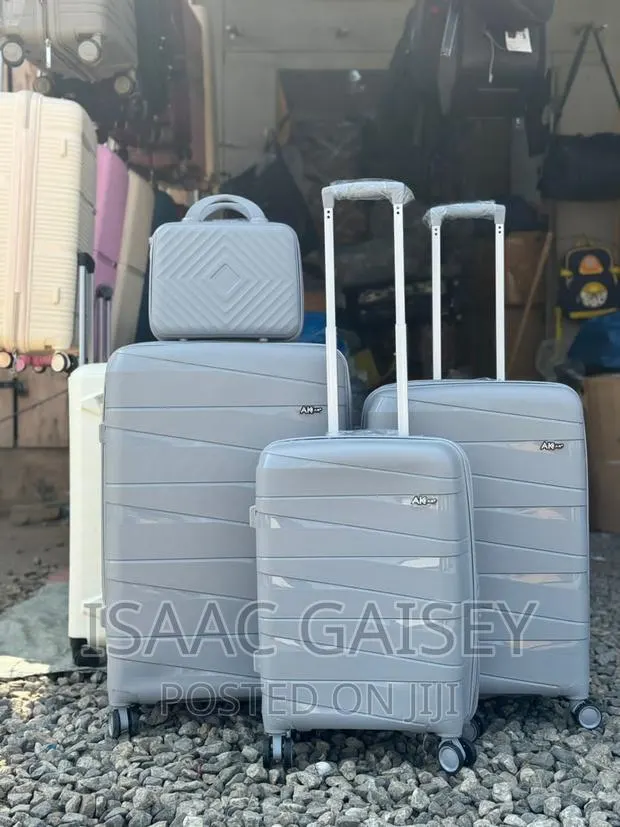 4set Anticrake Luggages /Travel Bags · Photo 1