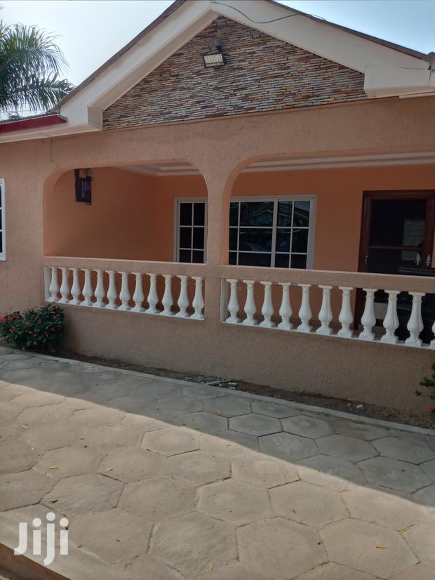 Fantastic 2-Bedroom S/C Apartment Dansoman · Photo 4