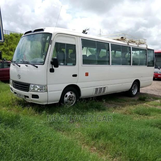 Car Rental Service in Ghana. Hiace Buses for Rent in Ghana · Photo 3