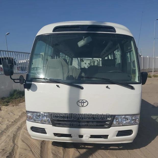 Car Rental Service in Ghana. Hiace Buses for Rent in Ghana · Photo 4