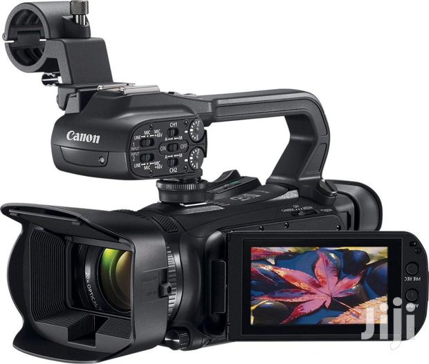 Canon - XA11 HD Flash Memory Premium Camcorder - Black · Photo 1