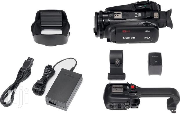Canon XA11 3.09MP Full HD Camcorder (Black) · Photo 1