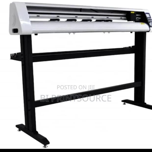 Auto Contour Cutting Plotter (T1350) · Photo 1