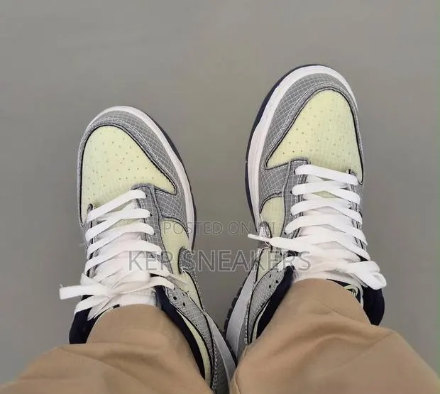 Nike X Union Dunk Low "Passport Pack - Pistachio · Photo 1