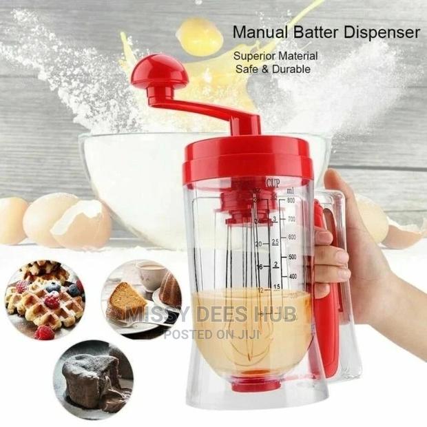 Manual Pancake Mixer and Dispenser · Photo 5