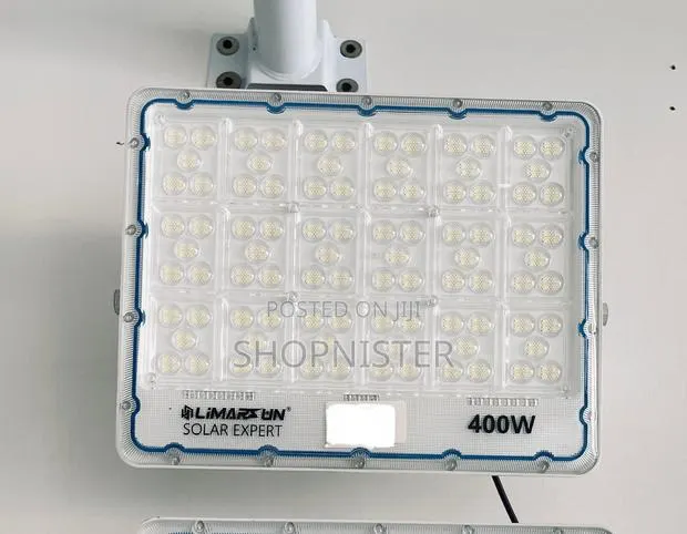 400w Solar Flood Light · Photo 1