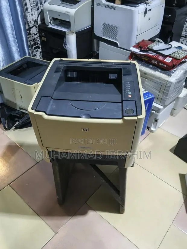 HP Laserjet P2015 · Photo 1