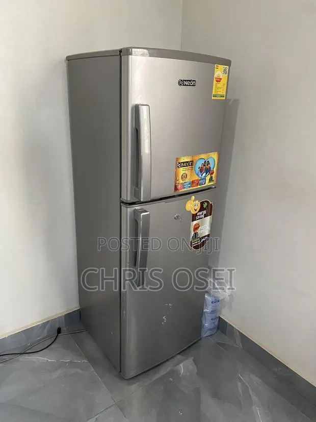 Refrigerator · Photo 1