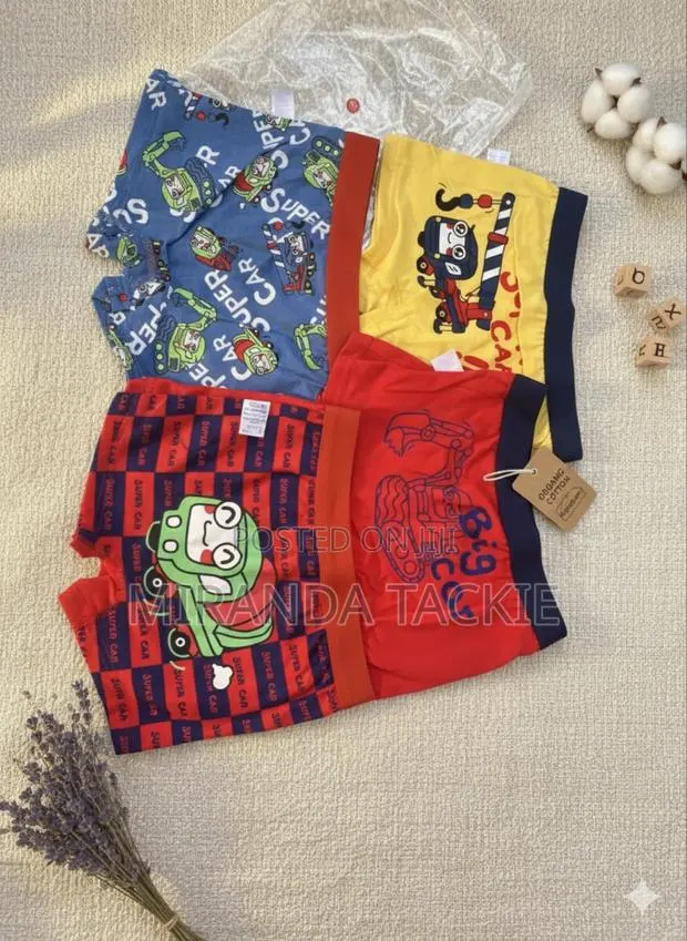 Girls and Boys Underwear · Photo 1