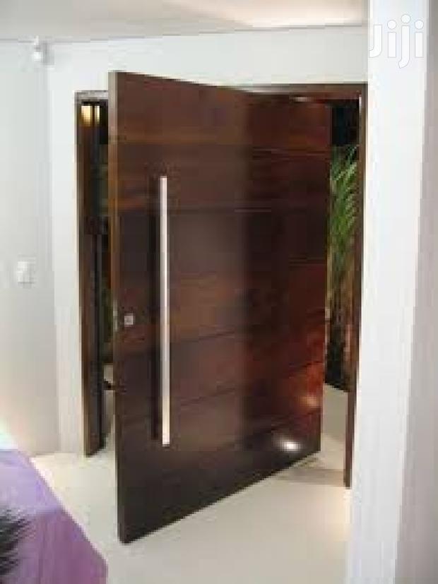 Pivot Doors (Wooden) · Photo 3