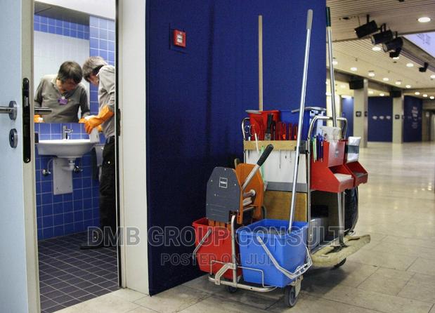 Door to Door Cleaners · Photo 3