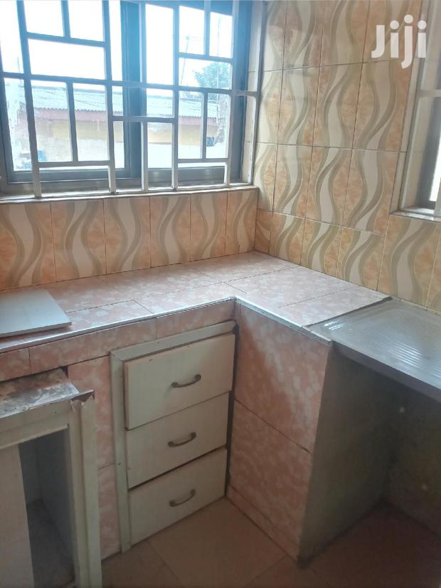 Awesome Chamber and Hall S/C Dansoman · Photo 3