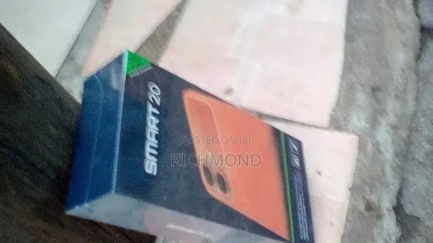 New Tecno Spark 20 256 GB Black · Photo 1
