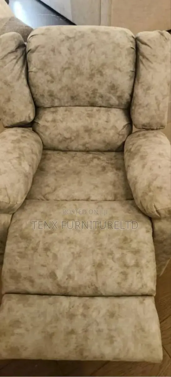 Recliner (Fabric Suede) · Photo 1
