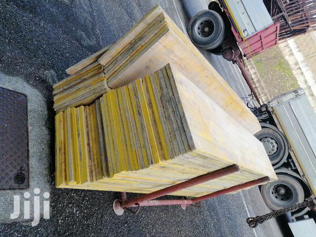 Scaffolds /Yellowboards/Decking/Pillars/Formworks/Doka/Props · Photo 7