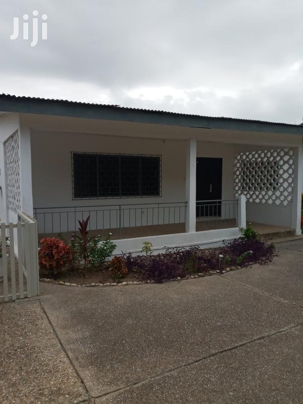 4bdrm House in Control, Dansoman for sale · Photo 5
