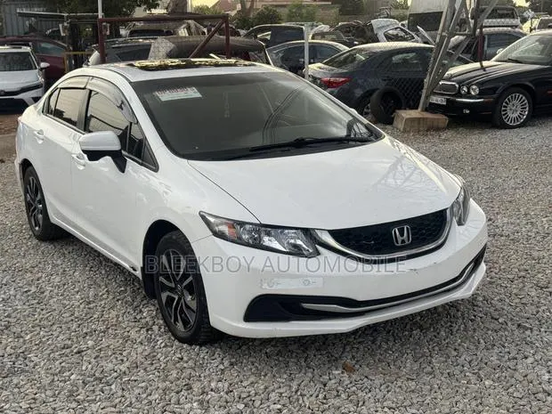 Honda Civic EX-L 4dr Sedan (1.8L 4cyl CVT) 2015 White · Photo 1