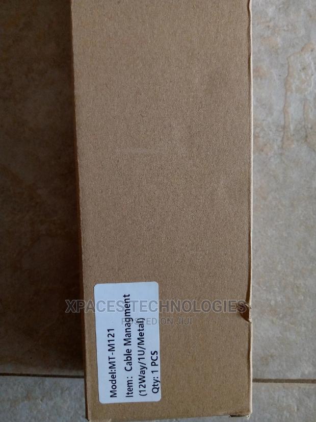 Cable Manager Panel 12 Way 1u, Metal · Photo 3