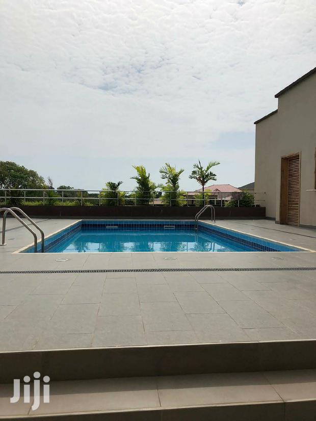 Furnished 2bdrm Shared Apartment in Bronko Housing, Accra Metropolitan · Photo 5