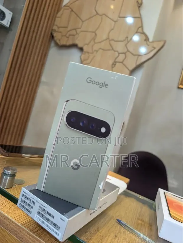 New Google Pixel 11 Pro XL 256 GB Green · Photo 1