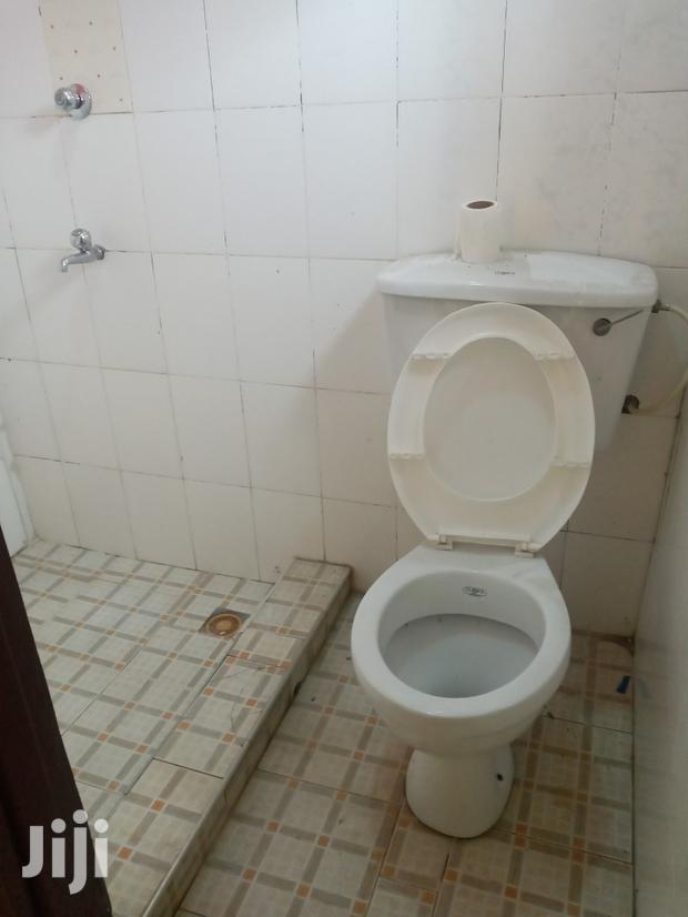 Neat Single Room S/C Apartment Dansoman · Photo 2