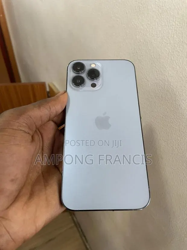 Apple iPhone 13 Pro Max 256 GB Blue · Photo 1