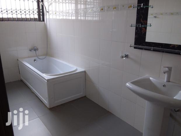 4bdrm House in Bronko Housing, Accra Metropolitan for rent · Photo 3