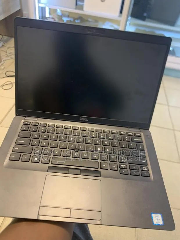 Laptop Dell Latitude 5400 8GB Intel Core i5 SSD 256GB · Photo 1