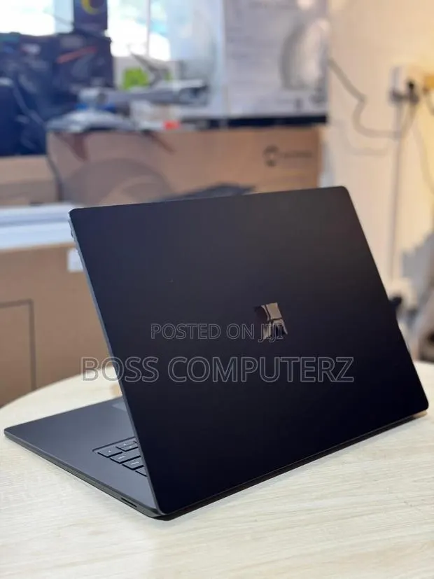 Laptop Microsoft Surface Laptop 3 16GB Intel Core i7 SSD 256GB · Photo 1