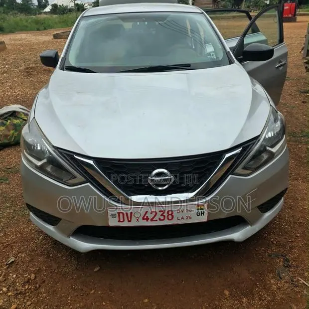 Nissan Sentra 2017 Silver · Photo 1