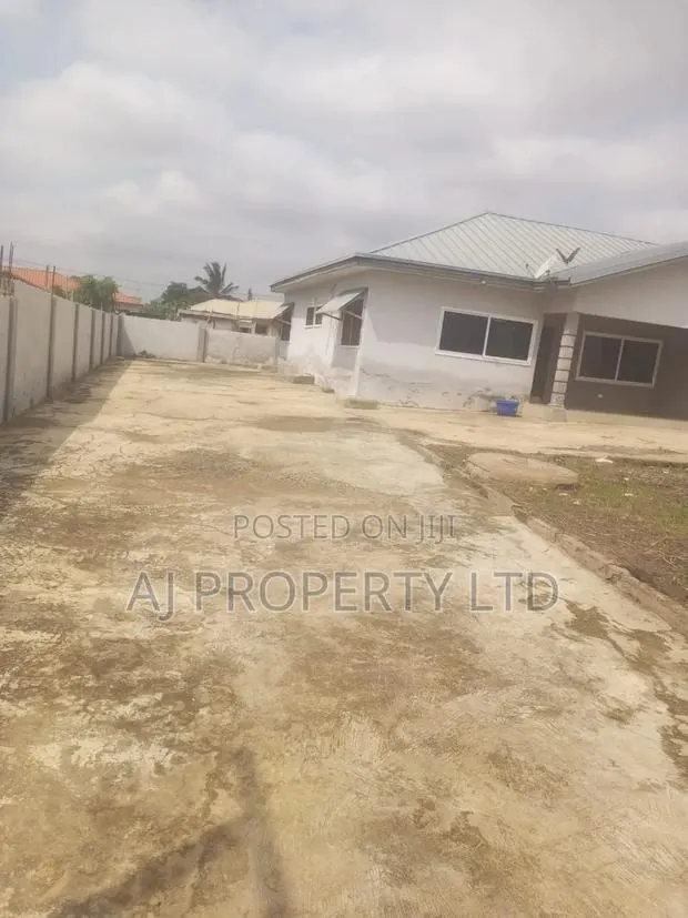 Furnished 2bdrm House in Community 25 for sale