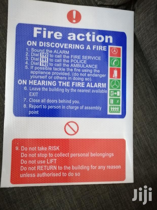 Fire Notice Sign(Reflective) · Photo 3