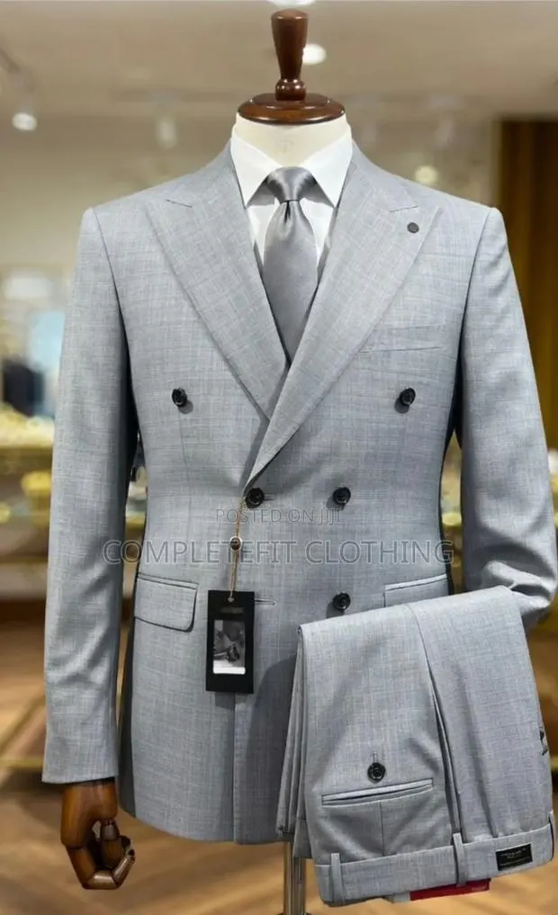 Gray Double Breasted Suits for Men · Photo 1