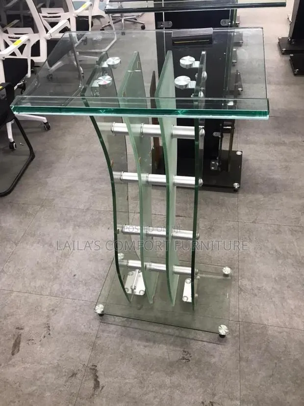 Imported Glass Pulpit · Photo 1