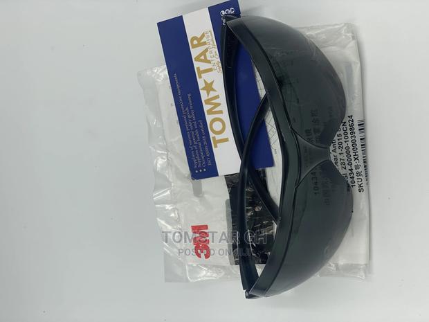 3M Safety Goggles · Photo 4