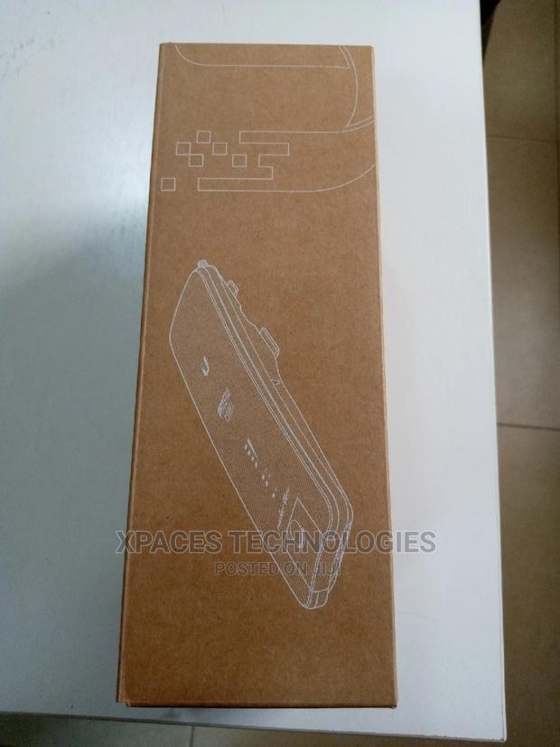 Ubiquiti RP-5AC-GEN2 Rocket Prism AC-Gen2 airMAX AC Radio BaseStation · Photo 1