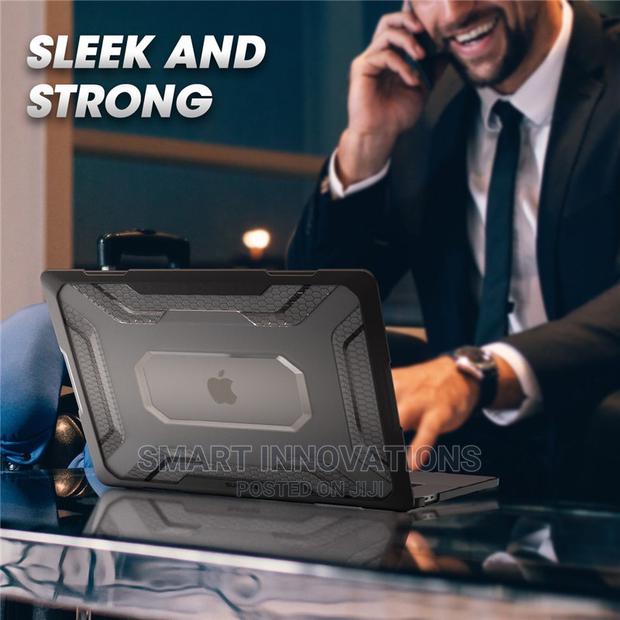 Macbook Pro 16 Inch Touch Bar UB Pro Bumper Case · Photo 1