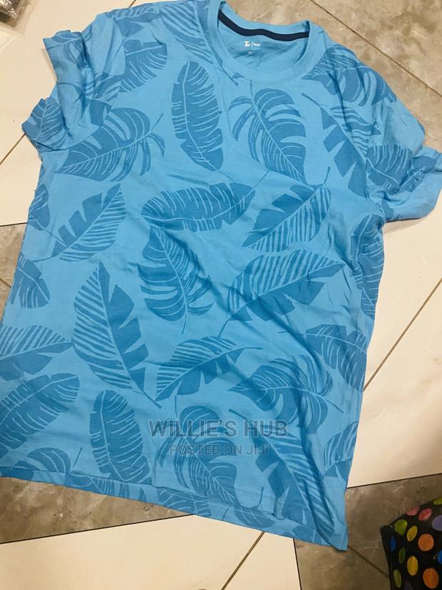Uk T Shirt · Photo 3