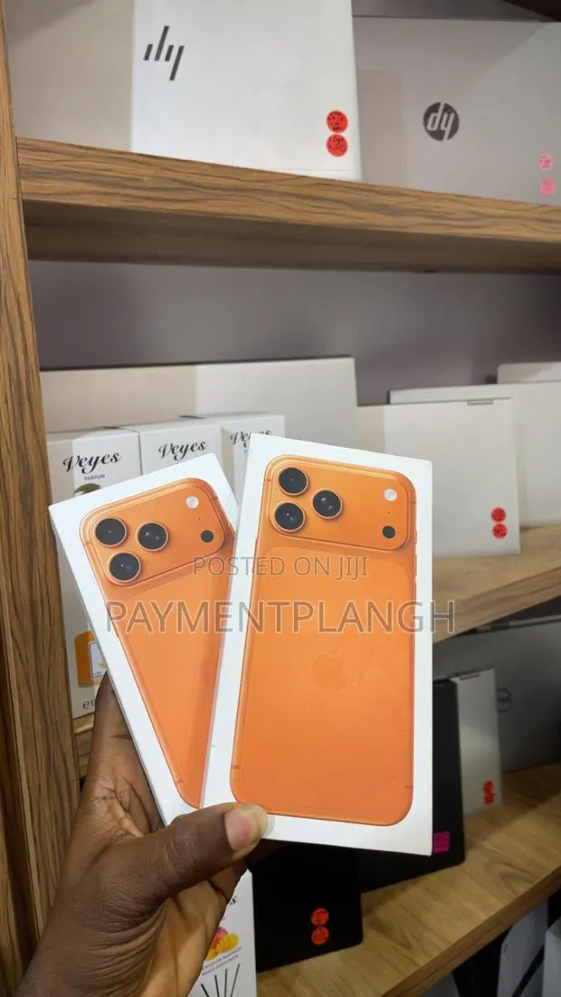 New Apple iPhone 17 Pro Max 256 GB Orange · Photo 1