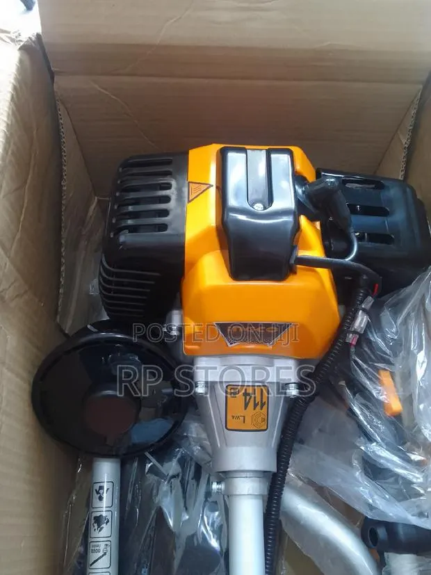 Gasoline Grass Trimmer and Bush Cutter · Photo 1
