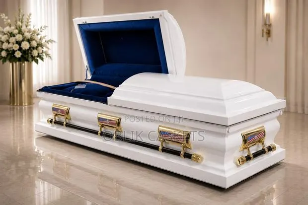 The White Gold Stripping Lacquer Premium Casket · Photo 1