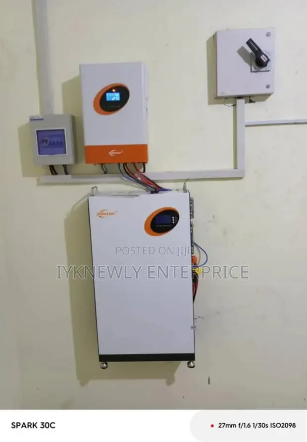 6.2 Kilowatts Solar Panel Inverter Set · Photo 1
