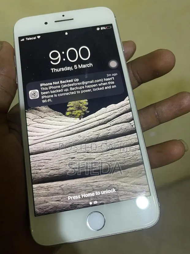 Apple iPhone 7 Plus 128 GB Gray · Photo 1