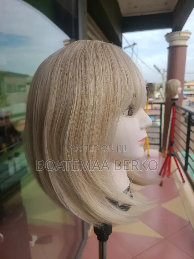 Bob French Cut Blonde Pixie Wig · Photo 1