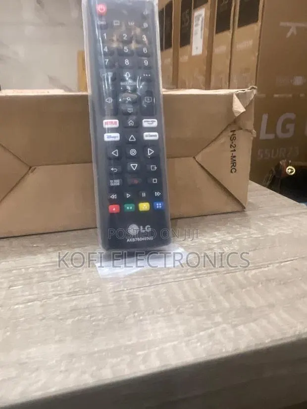 Lg Magic Remote: A Glamorous Way to Command Your Home Cinema · Photo 1