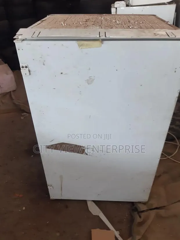 Refrigerator · Photo 1