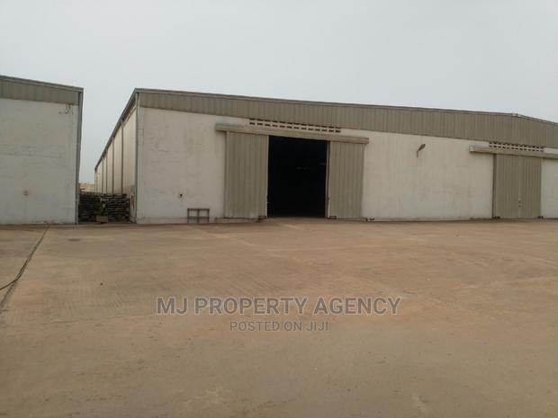 ROADSIDE 3500 SQM WAREHOUSE in Tema · Photo 2