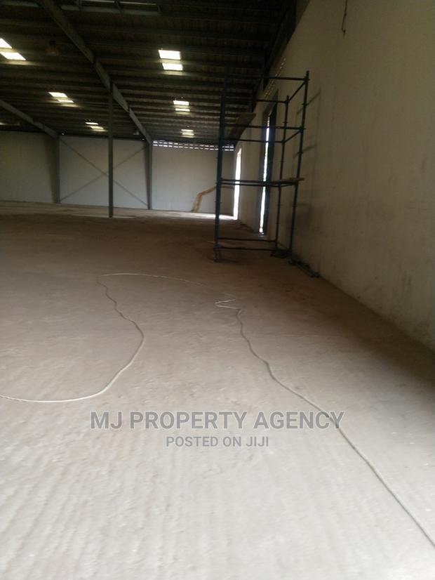 ROADSIDE 3500 SQM WAREHOUSE in Tema · Photo 7