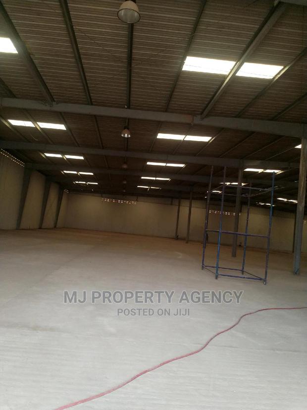 ROADSIDE 3500 SQM WAREHOUSE in Tema · Photo 5