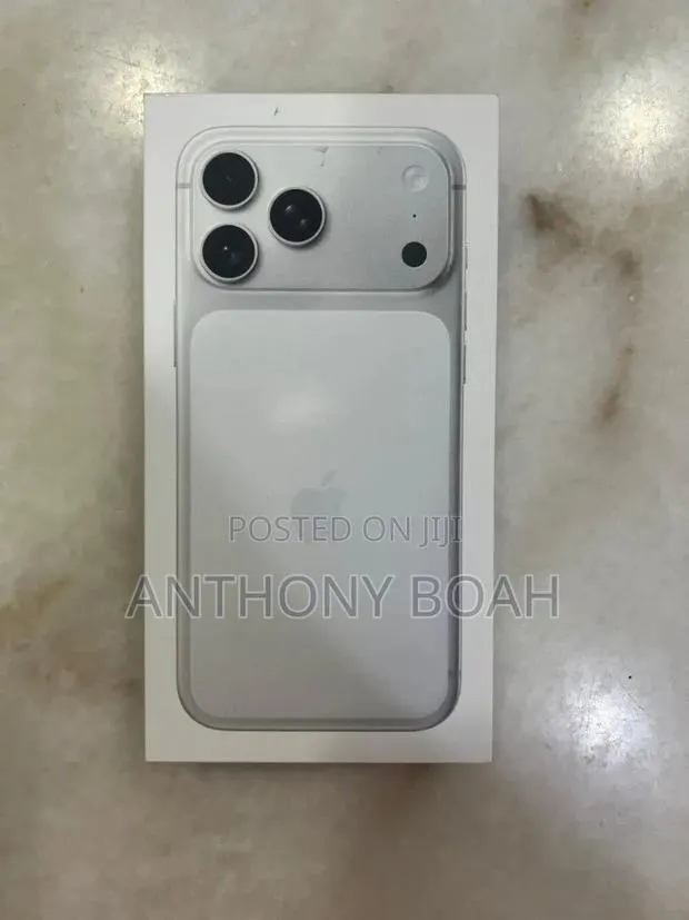 New Apple iPhone 17 Pro Max 1 TB Gray · Photo 1